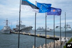 北约军舰停泊在爱沙尼亚塔林的港口。(2023年6月3日)