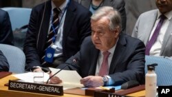 联合国秘书长安东尼奥·古特雷斯(Antonio Guterres)2024年4月14日在安理会就伊朗周末袭击以色列一事举行的会议上发表讲话。(美联社)