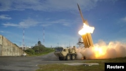 美国萨德终端高空区域防御系统(THAAD)拦截器引起了中国的批评,中国称其危及本国国家安全。
