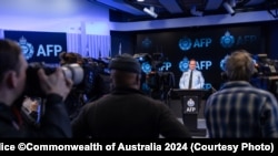 资料照片:澳大利亚联邦警察局助理局长纳特2025年7月22日举行记者会。(照片来自澳大利亚联邦警察局)