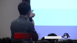 失联飞机中国家属抨击马来西亚政府 失联飞机中国家属抨击马来西亚政府