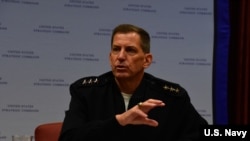 美军战略司令部副司令戴维·克里特中将(VADM David Kriete)2019年7月31日见记者(美国海军照片)