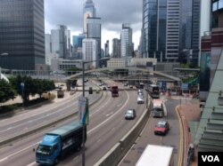 2019年6月22日的香港金钟干道交通无阻 昨天这里有很多学界抗议者(美国之音记者申华拍摄)