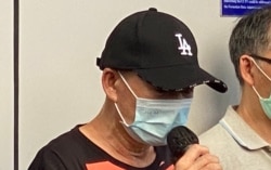 被拘留深圳港人李子贤父亲促请港府直接与12港人家属对话,提供相片、书信等实质证据,证明12港人目前确实在盐田看守所被拘留 (美国之音/汤惠芸)