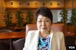 东京福祉大学国际交流中心主任远藤誉(美国之音歌篮拍摄)