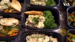 走进美国:新外卖服务!餐厅厨师到家为老人做饭 走进美国:新外卖服务!餐厅厨师到家为老人做饭