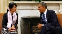 ဒေါ်စုခရီးစဉ်အတွင်း ကန် ပိတ်ဆို့မှု ရုပ်သိမ်းပေးမည့်အလားအလာ လူ့အခွင့်အရေး ၃၅ ဖွဲ့ကန့်ကွက် ဒေါ်စုခရီးစဉ်အတွင်း ကန် ပိတ်ဆို့မှု ရုပ်သိမ်းပေးမည့်အလားအလာ လူ့အခွင့်အရေး ၃၅ ဖွဲ့ကန့်ကွက်