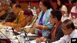 တိုင်းရင်းသားလက်နက်ကိုင်အဖွဲ့ခေါင်းဆောင်များ။