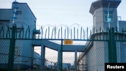 新疆大阪城的一处中国官方所称的职业再教育营地。(2018年9月4日)