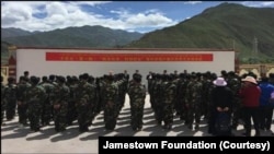 资料照片:西藏昌都地区对藏民进行军事化职业培训(2016年6月30日)