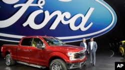 福特汽车公司执行主席和总裁在北美国际汽车展上(2017年1月9日)