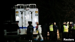 纽约一犹太拉比家中发生持刀伤人案。警察星期天(12月29日)在进行调查。