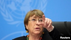 联合国人权事务高级专员米歇尔•巴切莱特(Michelle Bachelet)在记者会上。(2020年12月9日)