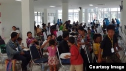 ဖေေဝေါရီလ ၂၀ရက်နေက နေရပ်ပြန်တဲ့ဒုက္ခသည်များ