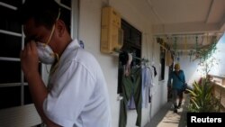 လူနေတိုက်ခန်း တွေမှာ ခြင်သတ်ဆေး လိုက်ဖြန်းပြီး ဇီကာရောဂါပိုး နှိမ်နင်း