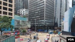 香港特首“施政报告”10月16日发表，香港市民漠然以待。（美国之音)