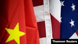 资料照:美中国旗