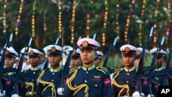 မှတ်တမ်းဓာတ်ပုံ - ၆၈ နှစ်မြောက် လွတ်လပ်ရေးနေ့ အခမ်းအနား (၂၀၁၆)