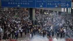 时事大家谈:肉体挡警棍催泪弹,香港青年的绝望与抗争 时事大家谈:肉体挡警棍催泪弹,香港青年的绝望与抗争