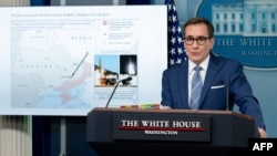 Представник Ради нацбезпеки США Джон Кірбі під час брифінгу в Білому домі 4 січня 2024 року у Вашингтоні. Фото: Saul Loeb/AFP