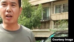 徐州老兵褚庆忠、常刚出车祸遇难前发出的照片显示被不明身份者(图片中男子)跟踪。(民生观察图片)