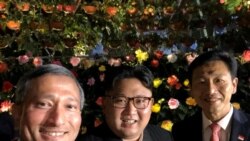 မြောက်ကိုရီးယား ခေါင်းဆောင် Kim တနင်္လာနေ့ ညက စင်္ကာပူမြို့ လျောက်လည် Selfie ရိုက် မြောက်ကိုရီးယား ခေါင်းဆောင် Kim တနင်္လာနေ့ ညက စင်္ကာပူမြို့ လျောက်လည် Selfie ရိုက်