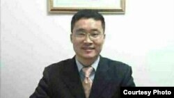 广州律师唐荆陵(“唐荆陵太太”博客图片)