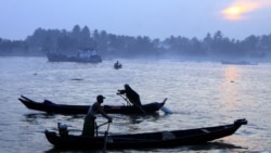 သဘာ၀၀န်းကျင်နဲ့ လူမှုဘဝတွေ ထိခိုက်လာတဲ့ သဲထုတ်လုပ်မှု သဘာ၀၀န်းကျင်နဲ့ လူမှုဘဝတွေ ထိခိုက်လာတဲ့ သဲထုတ်လုပ်မှု