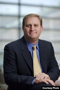 哥伦比亚大学法律教授纳特•佩尔西利