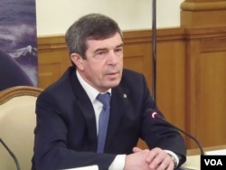 国防出口公司总裁伊赛金。(美国之音白桦拍摄)