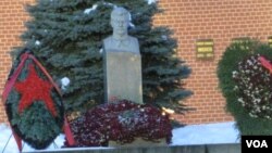 莫斯科红场上的斯大林墓(美国之音白桦摄)