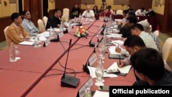 ငြိမ်းချမ်းရေး ကော်မရှင်နဲ့ ညီညွတ်သောတိုင်းရင်းသားလူမျိုးများ ဖက်ဒရယ်ကောင်စီ UNFC ရဲ့ နိုင်ငံရေးဆိုင်ရာ ညှိနှိုင်းဆွေးနွေးရေး ကိုယ်လှယ်အဖွဲ့ DPN အဖွဲ့တို့ တွေ့ဆုံဆွေးနွေး (Peace Commission)