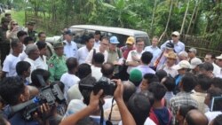 နိုင်ငံခြားသံကိုယ်စားလှယ်အဖွဲ့ ရခိုင်ကျေးရွာတွေ သွားရောက်လေ့လာ နိုင်ငံခြားသံကိုယ်စားလှယ်အဖွဲ့ ရခိုင်ကျေးရွာတွေ သွားရောက်လေ့လာ