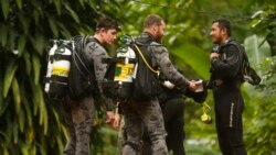 ပိတ်မိနေဆဲ ထိုင်းကျောင်းသားလေးတွေအတွက် အစာနဲ့ဆေးဝါးပို့ပေး ပိတ်မိနေဆဲ ထိုင်းကျောင်းသားလေးတွေအတွက် အစာနဲ့ဆေးဝါးပို့ပေး