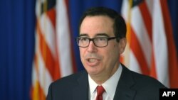 美国财长姆努钦谈布宜诺斯艾利斯峰会(法新社)