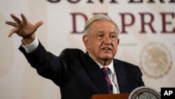 墨西哥总统安德烈斯·曼努埃尔·洛佩斯·奥夫拉多尔(Andres Manuel Lopez Obrador)在墨西哥城国家宫举行例行早间新闻发布会。(2024 年4月16日)