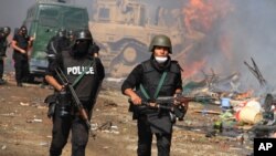 埃及部队在穆尔西支持者抗议营地进行清场