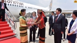 ခေတ်သစ်ပိုးလမ်းမနဲ့ မြန်မာ ခေတ်သစ်ပိုးလမ်းမနဲ့ မြန်မာ