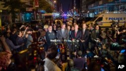 နယူးယောက်ပြည်နယ်အုပ်ချုပ်ရေးမှုး Andrew Cuomo သတင်းစာရှင်းလင်းပွဲ