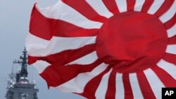 日本海上自卫队接受检阅。(2012年10月14日资料照)