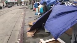 好莱坞为洛杉矶无家可归者送去节日欢乐 好莱坞为洛杉矶无家可归者送去节日欢乐