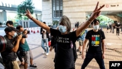 资料照:香港民主派活动人士梁国雄 (2020年10月15日)