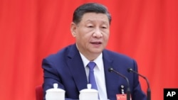 资料照片:中国国家主席习近平在北京举行的中国共产党第二十届中央委员会第三次全体会议上讲话。(2024年7月18日)