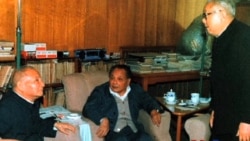 收听解密时刻: 中国禁书·逸闻轶事(完整版) 收听解密时刻: 中国禁书·逸闻轶事(完整版)