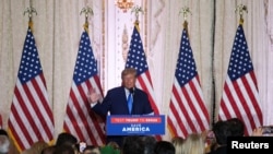 美国前总统特朗普在2022年11月8日中期选举夜对支持者发表讲话。（路透社）