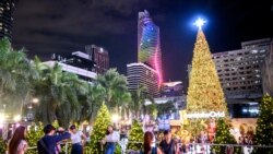 မြန်မာအမျိုးသား ပြည့်တန်ဆာ ၄ ဦး ထိုင်းမှာဖမ်းမိ မြန်မာအမျိုးသား ပြည့်တန်ဆာ ၄ ဦး ထိုင်းမှာဖမ်းမိ