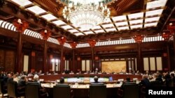 “一带一路”国际合作高峰论坛领导人圆桌峰会在北京雁栖湖国际会议中心举行(2017年5月15日资料照)