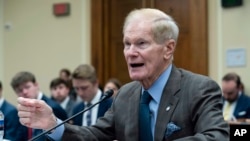 资料照片:美国国家航空航天局局长比尔·尼尔森就该局2024财年预算在众议院科学、空间与技术委员会作证。(2023年4月27日)