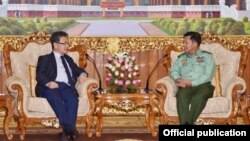 အမေရိကန် အထူးကိုယ်စားလှယ် သံအမတ်ကြီး Joseph Yun ဗိုလ်ချုပ်မှူးကြီး မင်းအောင်လှိုင် နှင့်တွေ့ဆုံ