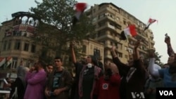 埃及妇女抗议有人将性侵犯事件归罪于妇女 (VOA视频截图)